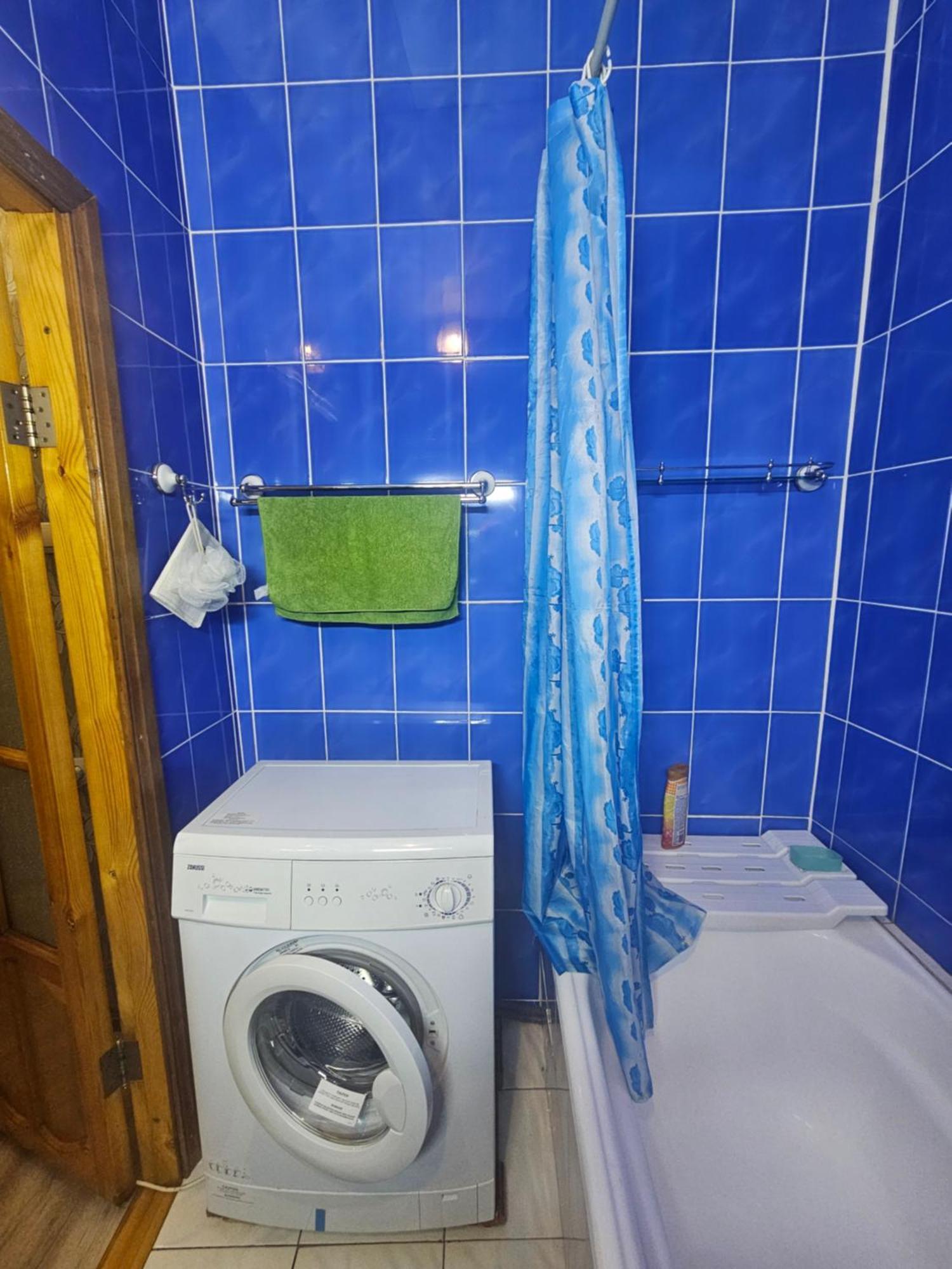 Apartment двух комнатная с видом на парк первого президента, 2 этаж из 9 *